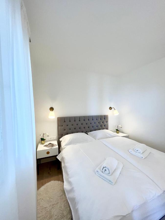 Seaview Pool Apartment-Lumiere, Island Hvar-Gdinj Exterior foto